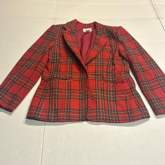 Adoria wool mix red green black plaid jacket with front pockets and 2 button up - Picture 1 of 10